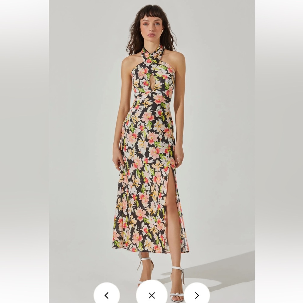 Astr the Label Marissa Halter Floral Dress Medium NWT